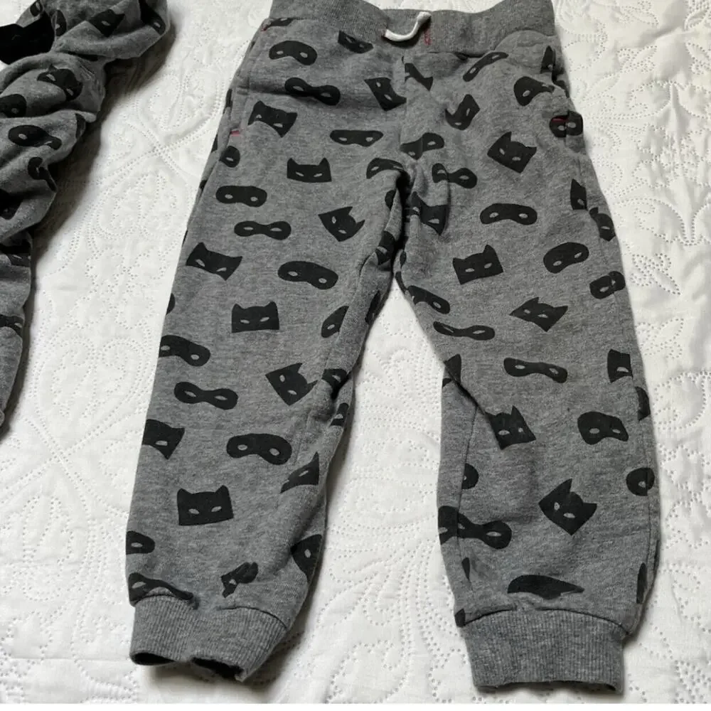 Mini Series Mask Print Jogger Set Size 4T